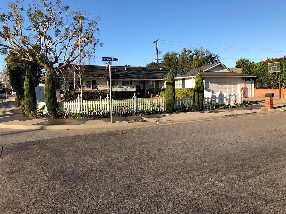 1st image of 247 Sherwood Pl