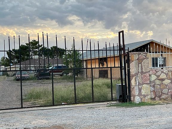 2nd image of 808 El Paseo Dr