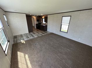 354 Canterbury Ln #136, Newport, MI 48166