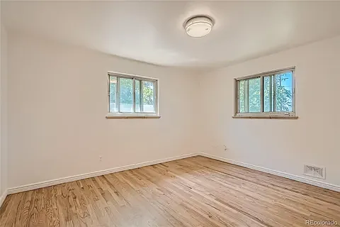 3189 Victor St — Photo 12