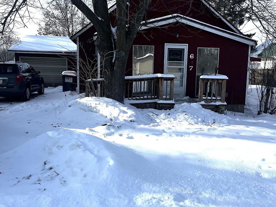 1st image of 647 Lake St