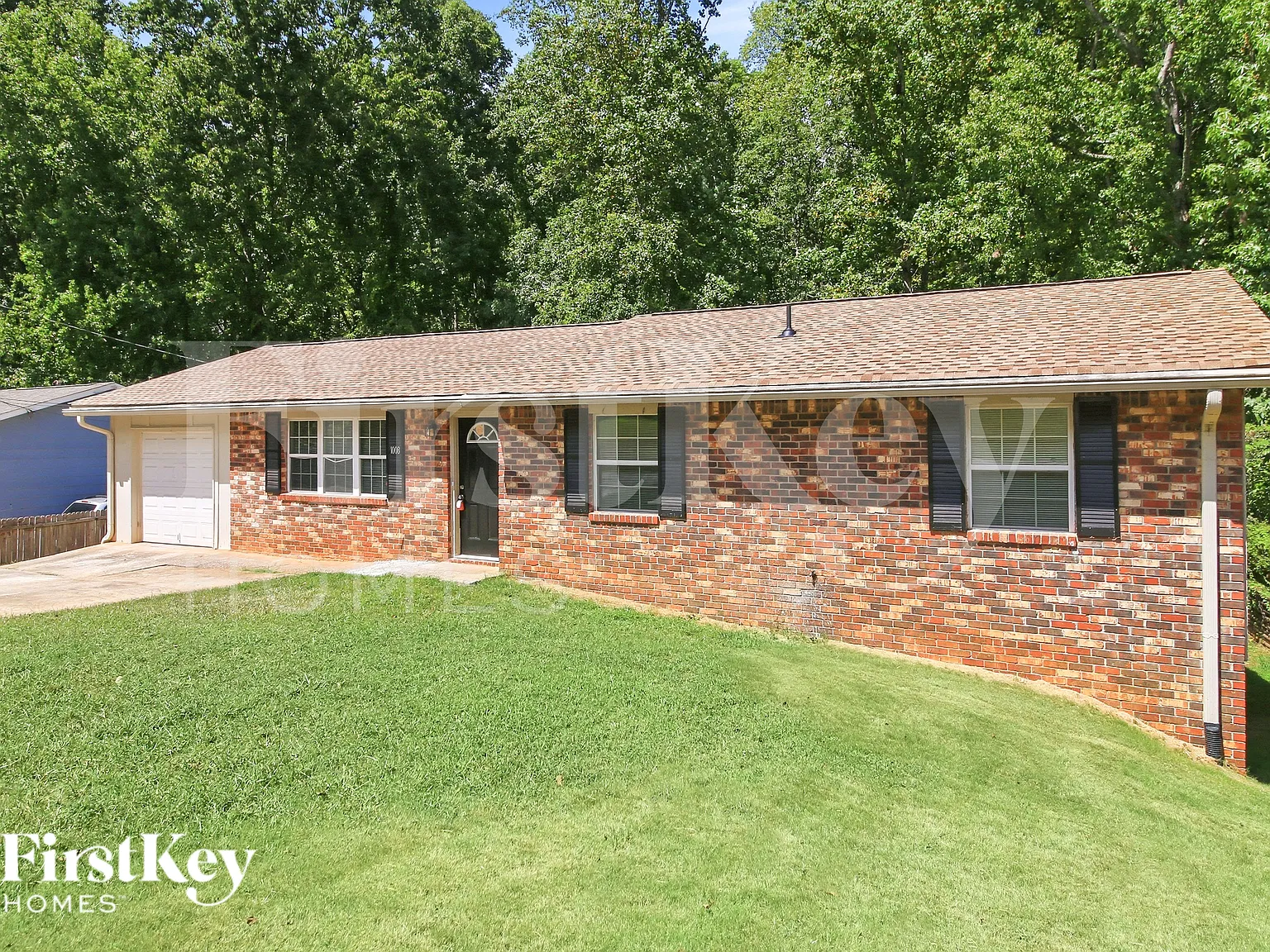 4 bed, 1.5 bath, 1539 sqft, $1,640 — Photo 2
