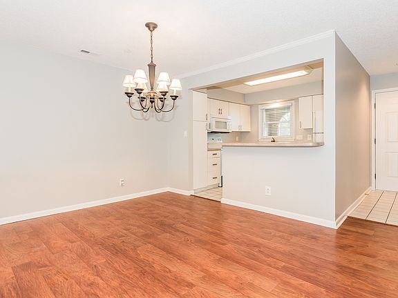 3rd image of 9808 Emerald Point Dr Unit 9