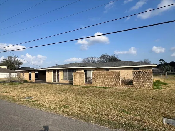125 River Oaks Dr, Luling, LA 70070