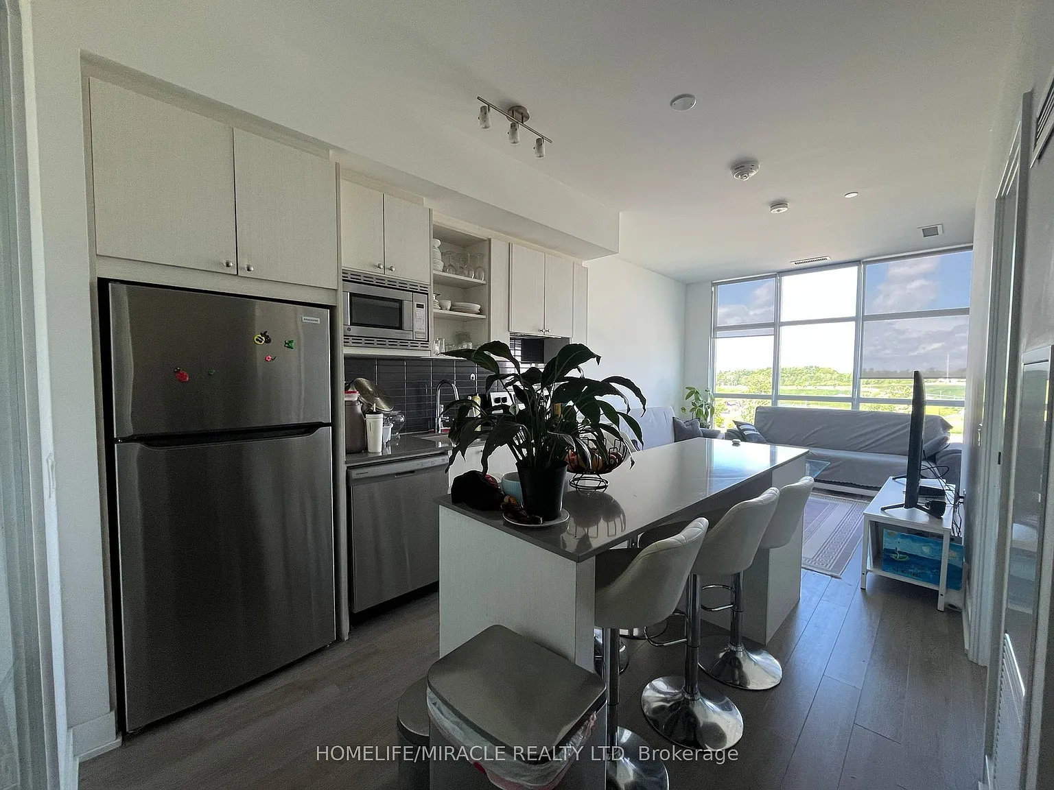2 bed, $2,650 — Photo 3