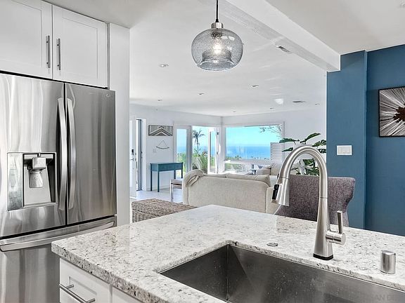 4th image of 4412 Point Loma Ave