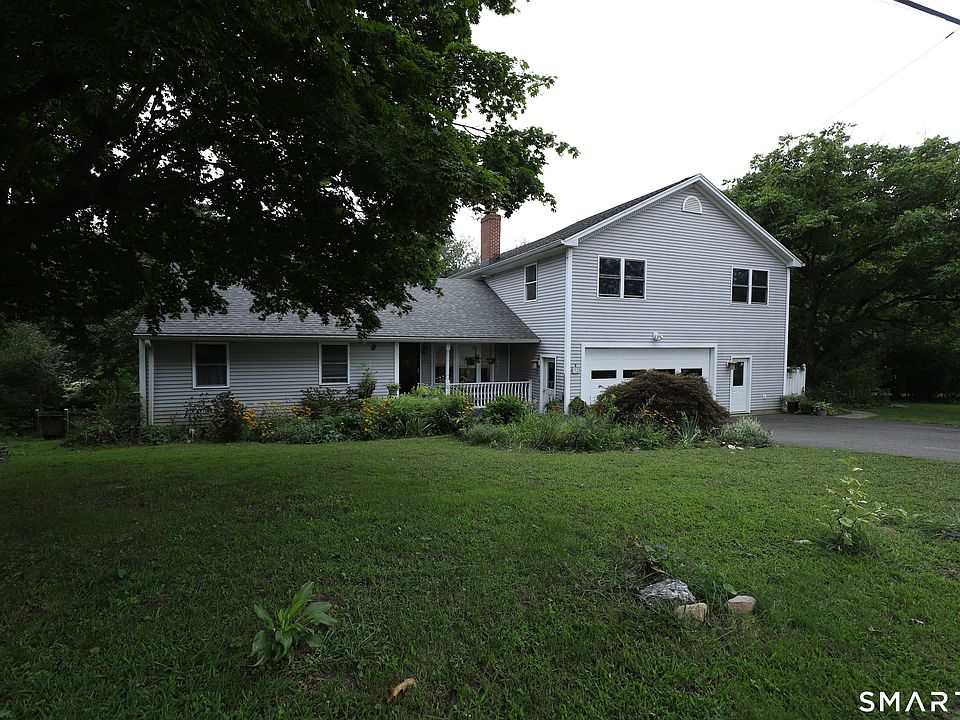 1st image of 32 Benz Street