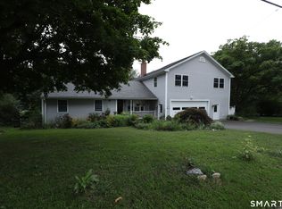 32 Benz St, Ansonia, CT 06401