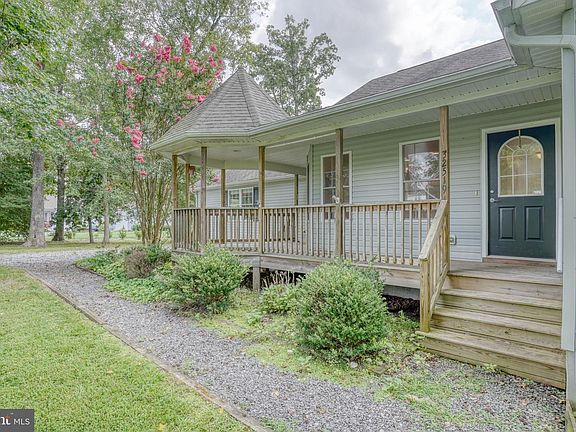 3rd image of 32519 Herring Wood Dr