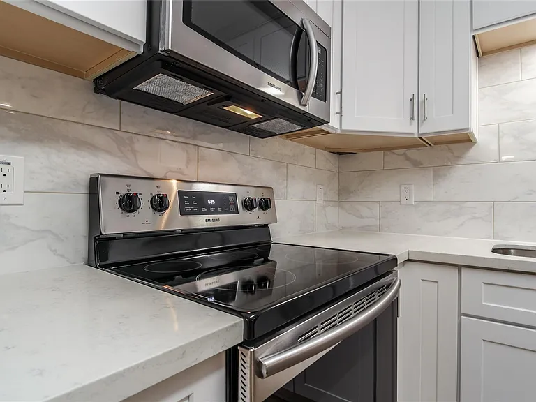 12633 Memorial Dr #243 — Photo 3