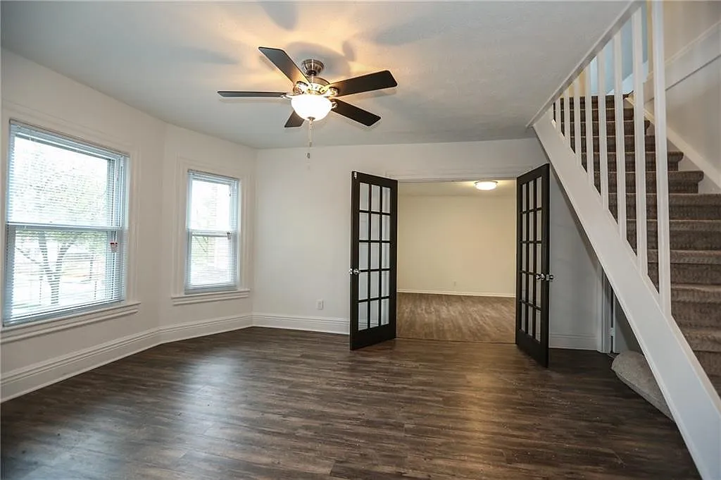 2 bed, 1.5 bath, 5875 sqft, $1,550 — Photo 4