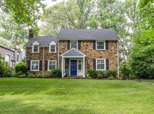 394 Lakeside Rd, Ardmore, PA 19003