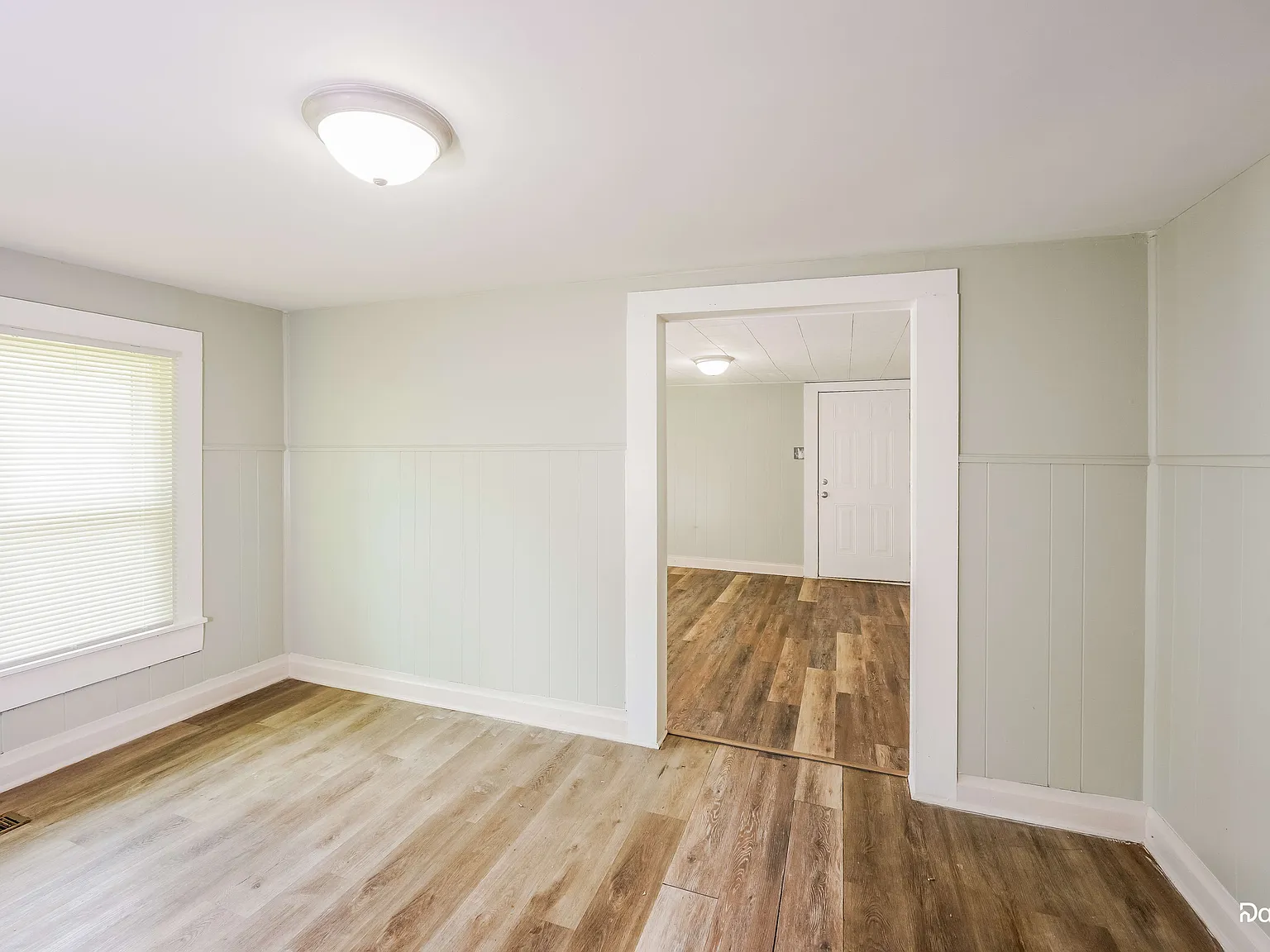 3 bed, 1.0 bath, 1216 sqft, $915 — Photo 4