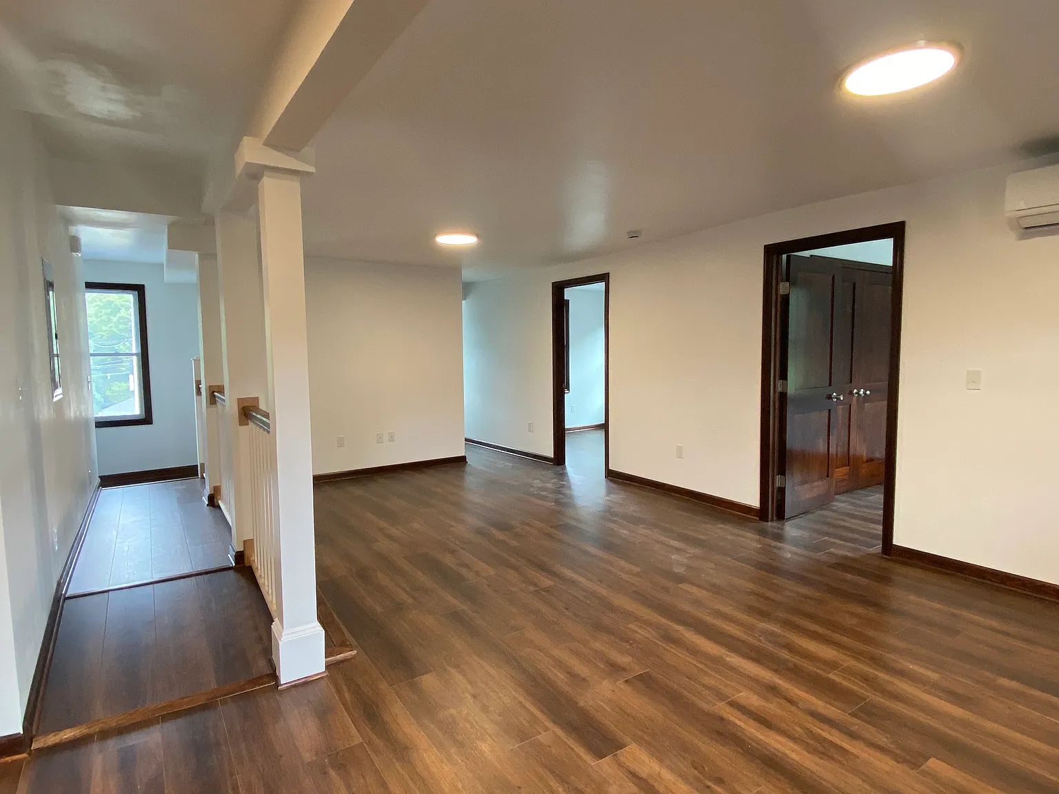 2 bed, 866 sqft, $2,450 — Photo 3