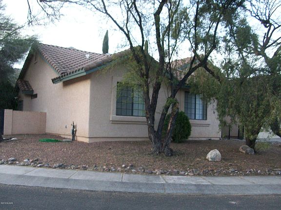 3rd image of 1440 E Sonoran Desert Dr