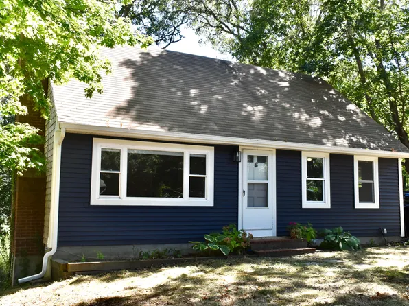 296 Lincoln Road, Hyannis, MA 02601