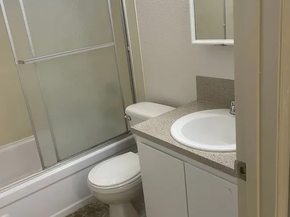 Foster Firs Apartments