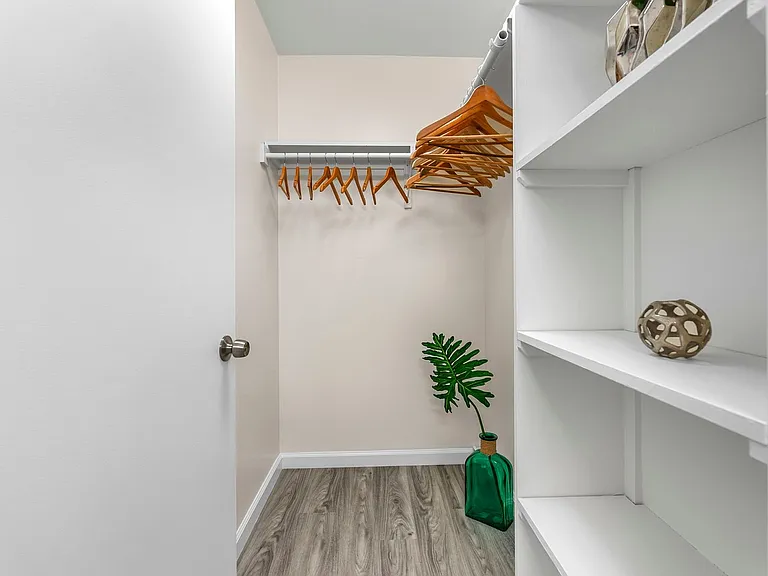 731 Amana St #703 — Photo 55