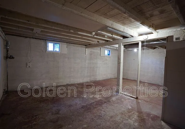 944 N 7th St — Photo 21