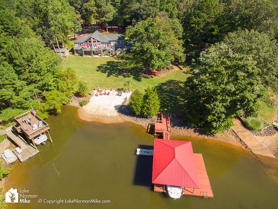 1st image of 221 Riverwood Rd