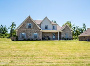 2790 Ross Meadows Ln, Olive Branch, MS 38654