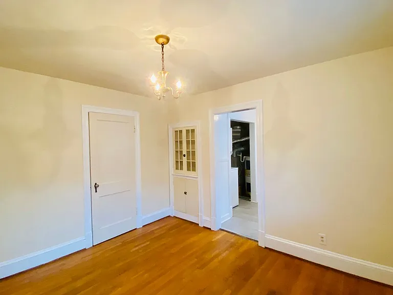 4208 Fitzhugh Avenue — Photo 15