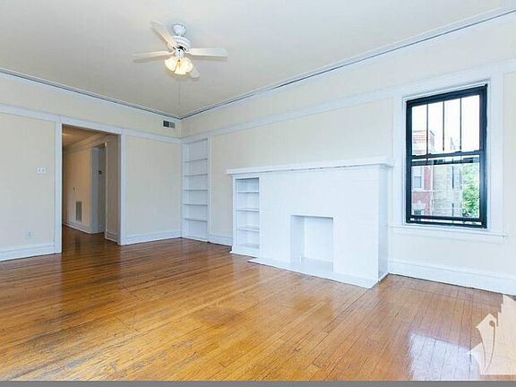 3rd image of 2526 N Kedzie Blvd APT 1W