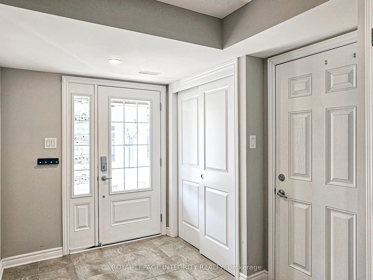 2 bed, $2,400 — Photo 3