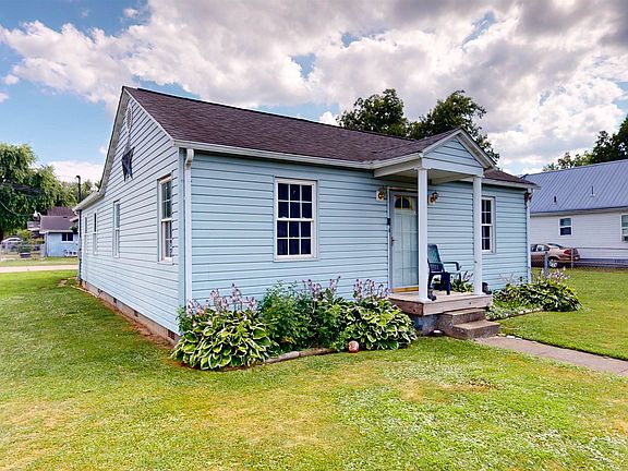 2nd image of 3333 Crane Ave