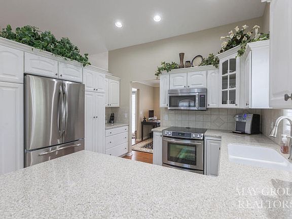 5th image of 2015 Bryceway Ct NE
