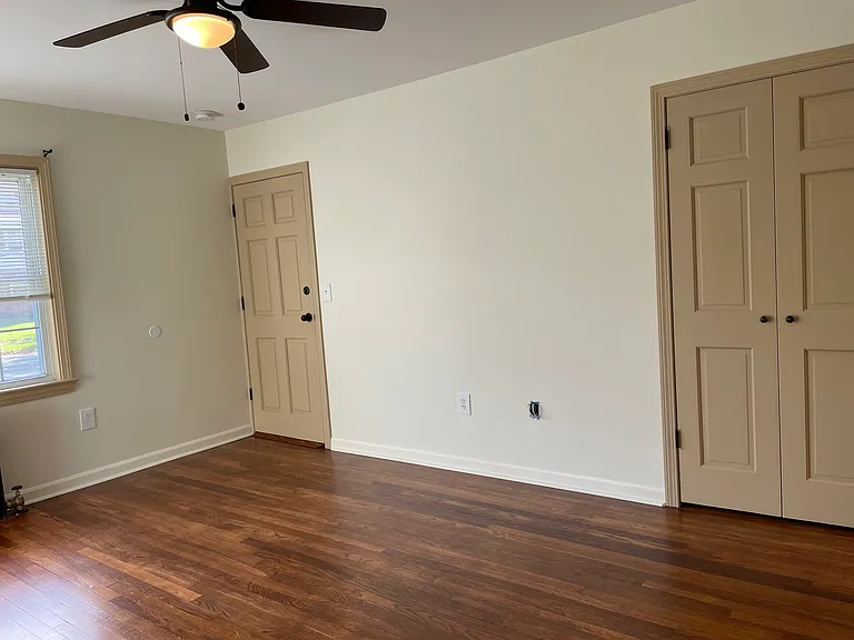 127 Jackson Ave #A — Photo 11