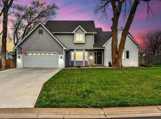 3023 SW Staffordshire Rd, Topeka, KS 66614