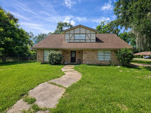 821 Mulberry Ln, Brazoria, TX 77422
