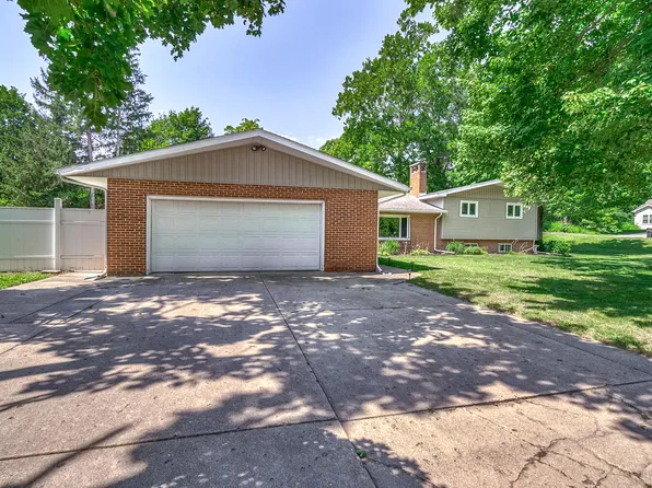 1010 S Michigan Ave, Hastings, MI 49058