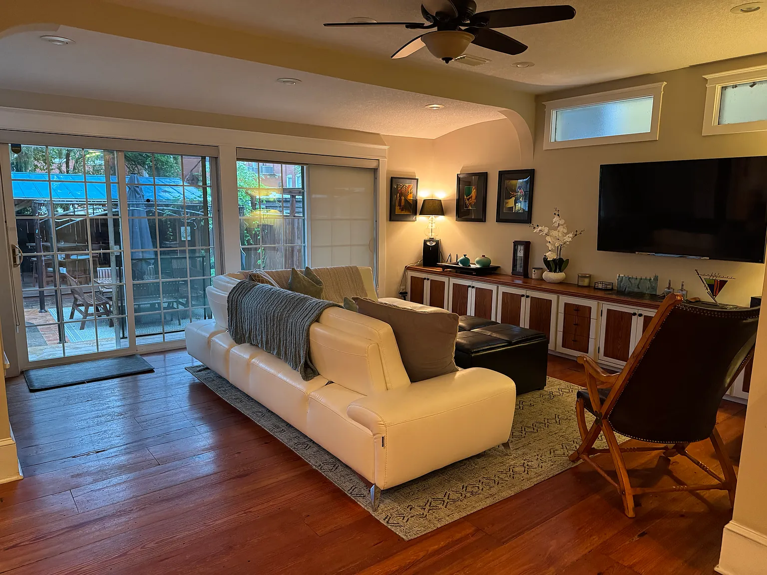 3 bed, 1116 sqft, $2,800 — Photo 2