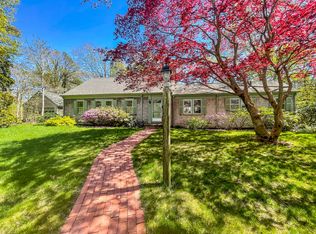 89 Murphy Rd, Hyannis, MA 02601