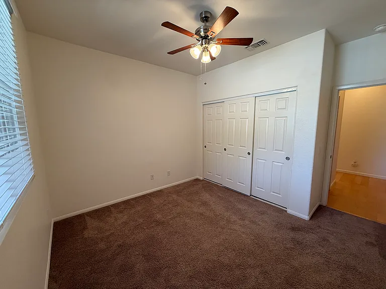 556 Rocking Horse Dr — Photo 22