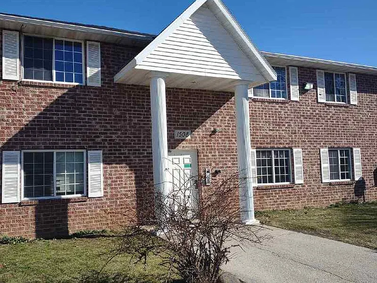 1508 Western Ave #6 — Photo 1