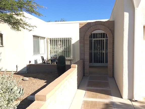 2nd image of 516 W Via Alamos Dr