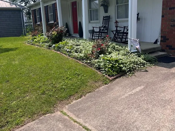 105 E 4th St, Waverly, OH 45690