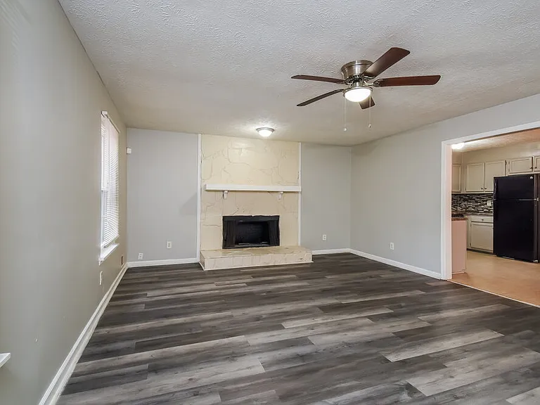 3504 Sandra Dr — Photo 4