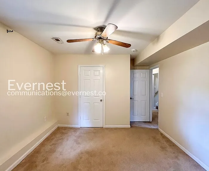 11406 Wentworth Ct — Photo 17