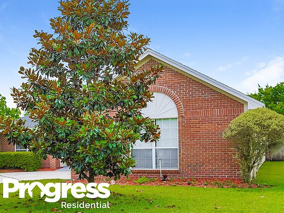 3rd image of 5416 Oxford Crest Dr