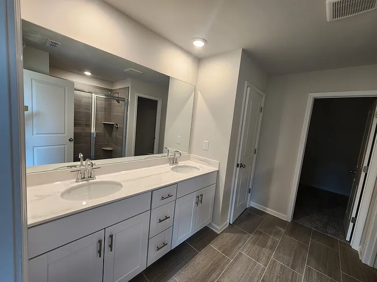 1050 Sunny Lake Dr — Photo 13