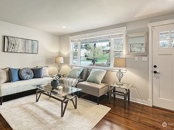 4th image of 17737 11th Avenue NE