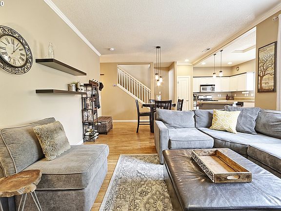 5th image of 4000 NE 89th Way