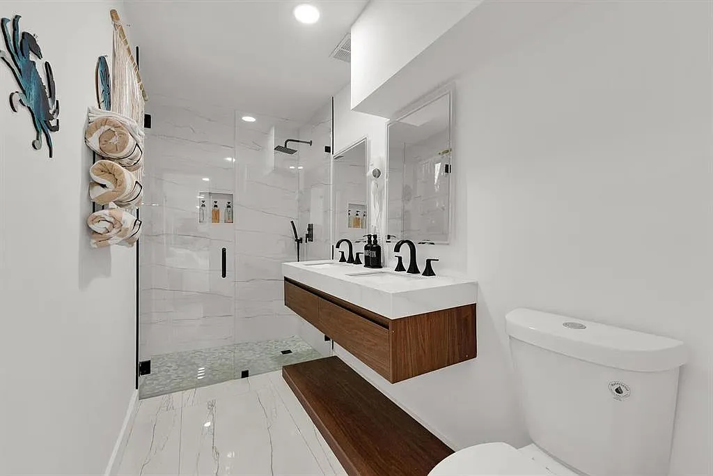 3 bed, 1225 sqft, $3,800 — Photo 3