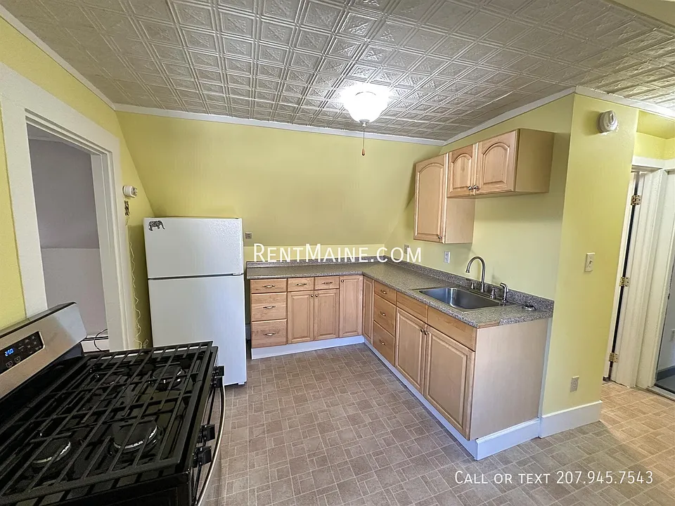 11 Oak St #2