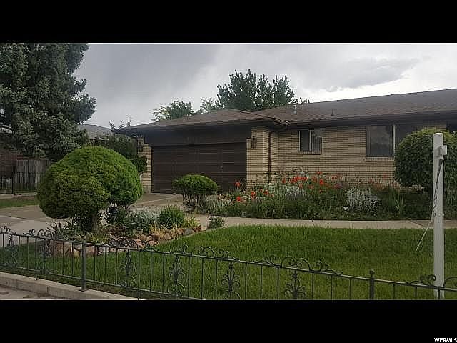 1st image of 4906 S Woodhaven Dr