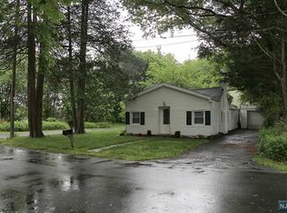 101 Ferri St, Wayne, NJ 07470